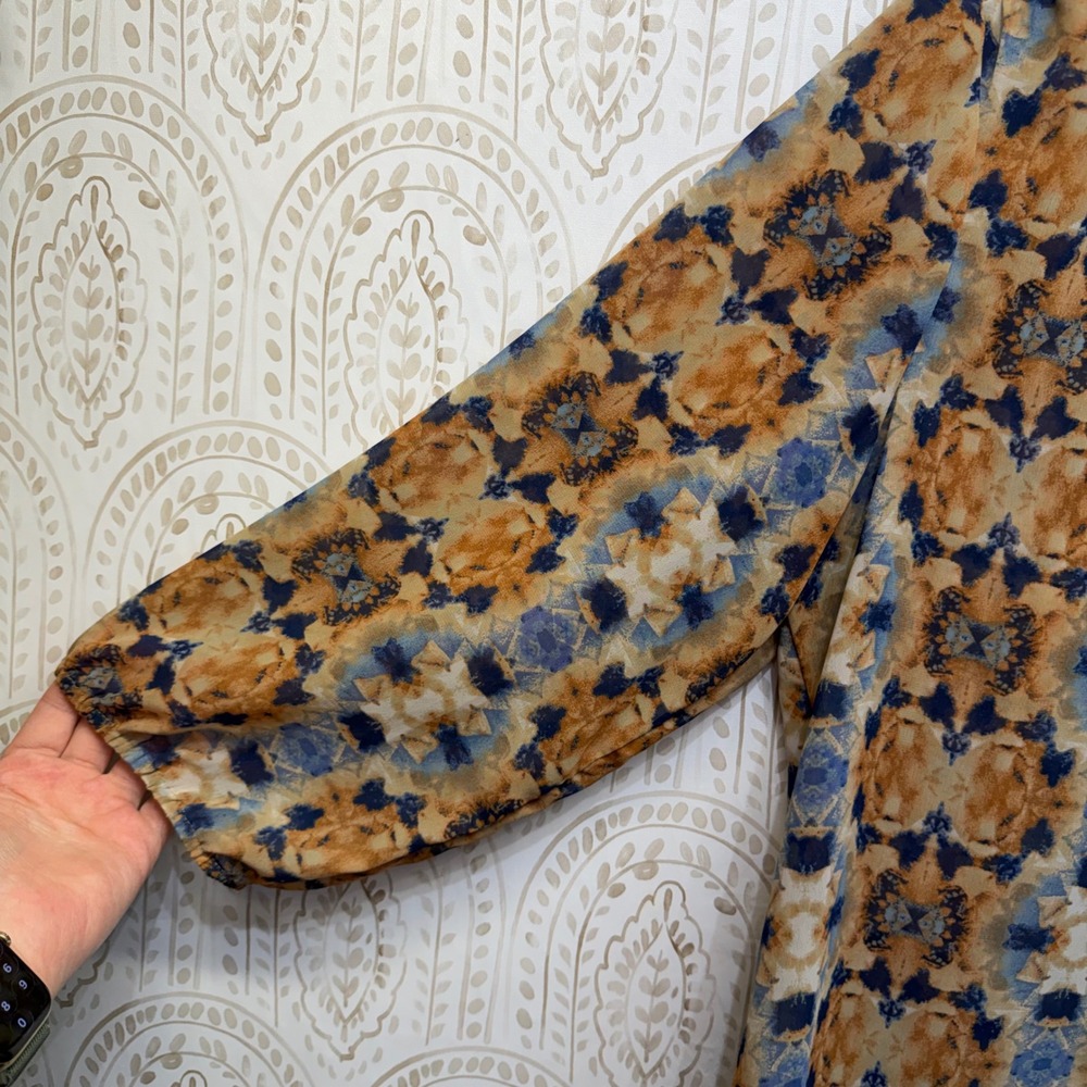 Nine West Vintage America Blouse Blue Orange Ikat Beaded Neck 3/4 Sleeve Large - Picture 7 of 8